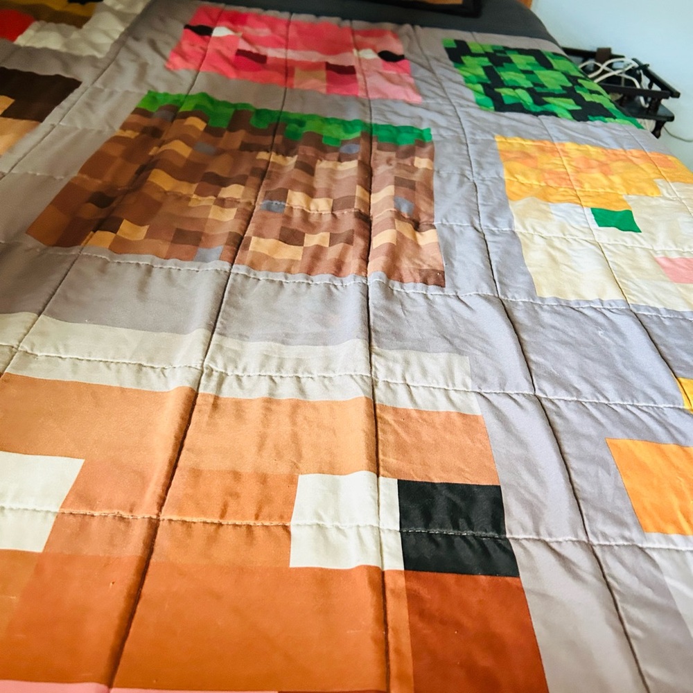 Minecraft Pixel Pattern Comforter Set - Picture 3 of 7